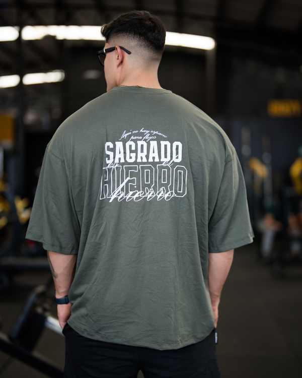 Camiseta Oversize Verde Sagrado es el hierro